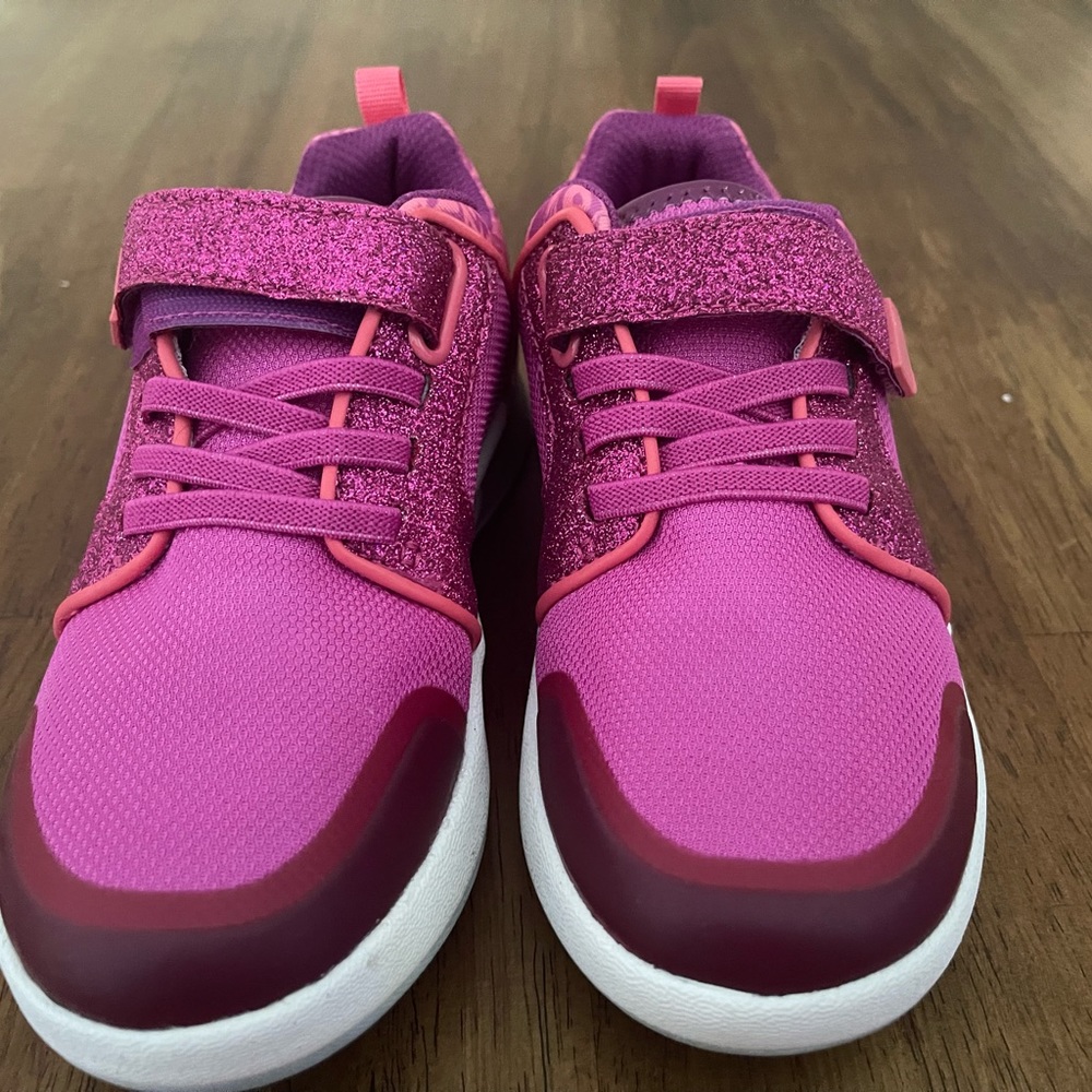 Lands end girls size 13 shoes, pink